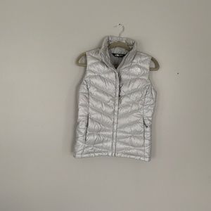 Northface silver puffer vest size xs